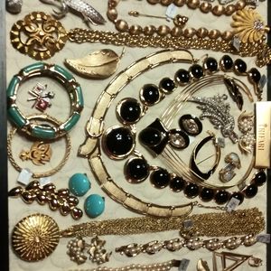 Yves Saint Laurent vintage pendant necklace